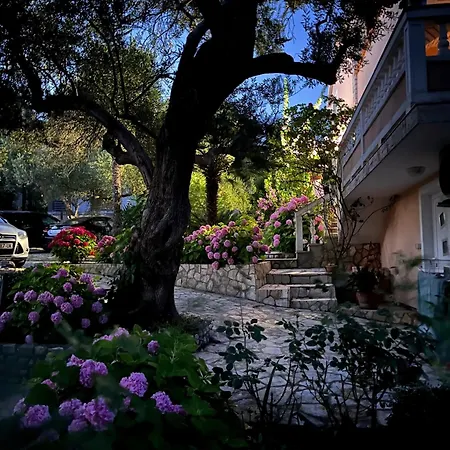 Pende Apartament *