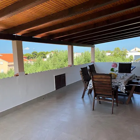 Pende Apartment