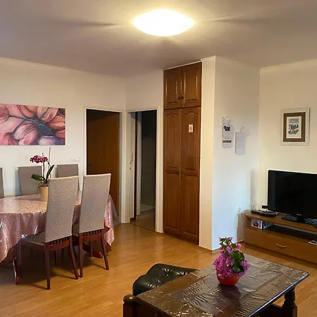 Pende Apartment