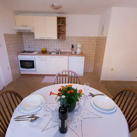 Apartment Pende *