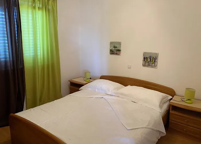 Pende Apartment *