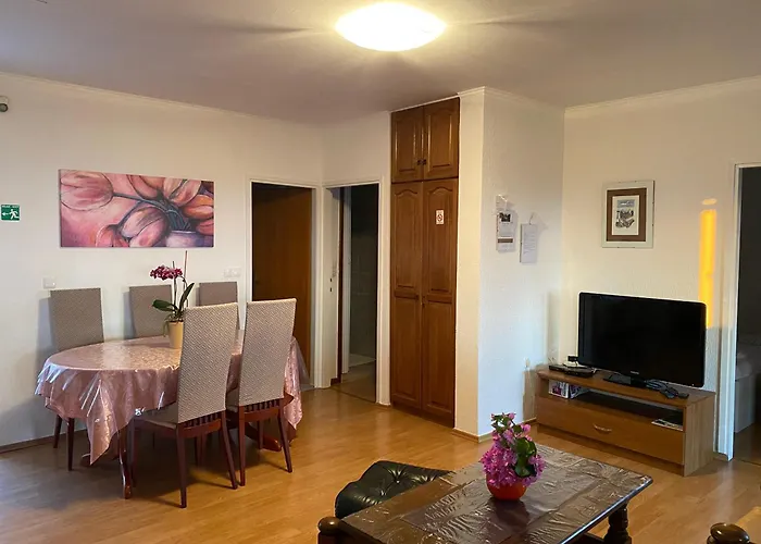 Pende Apartment
