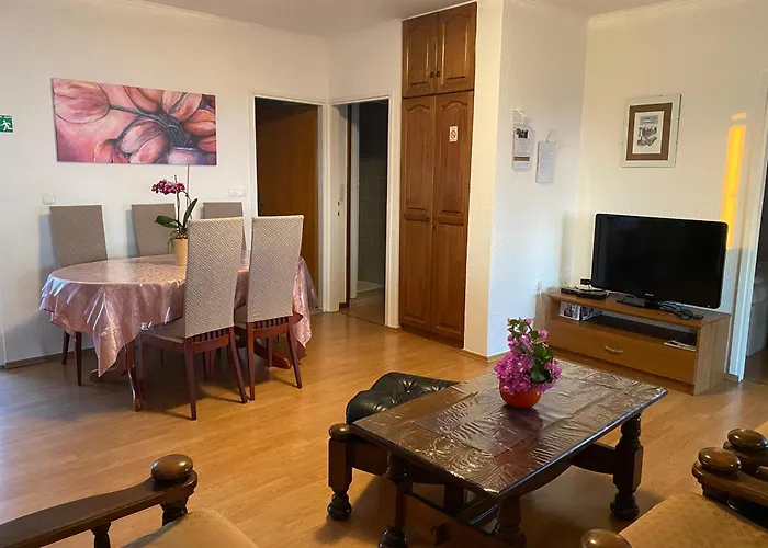 Pende Apartment